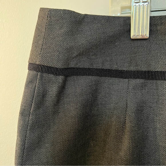 Banana Republic - Grey & Black Mini Skirt - Size Petite 00P - Picture 5 of 10